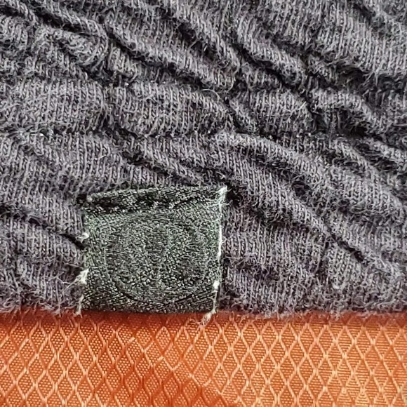 Lululemon Rippled Textured Full Zip Jacket Autumn Black‎ Size 6 MSRP: $149 EUC - Picture 15 of 16